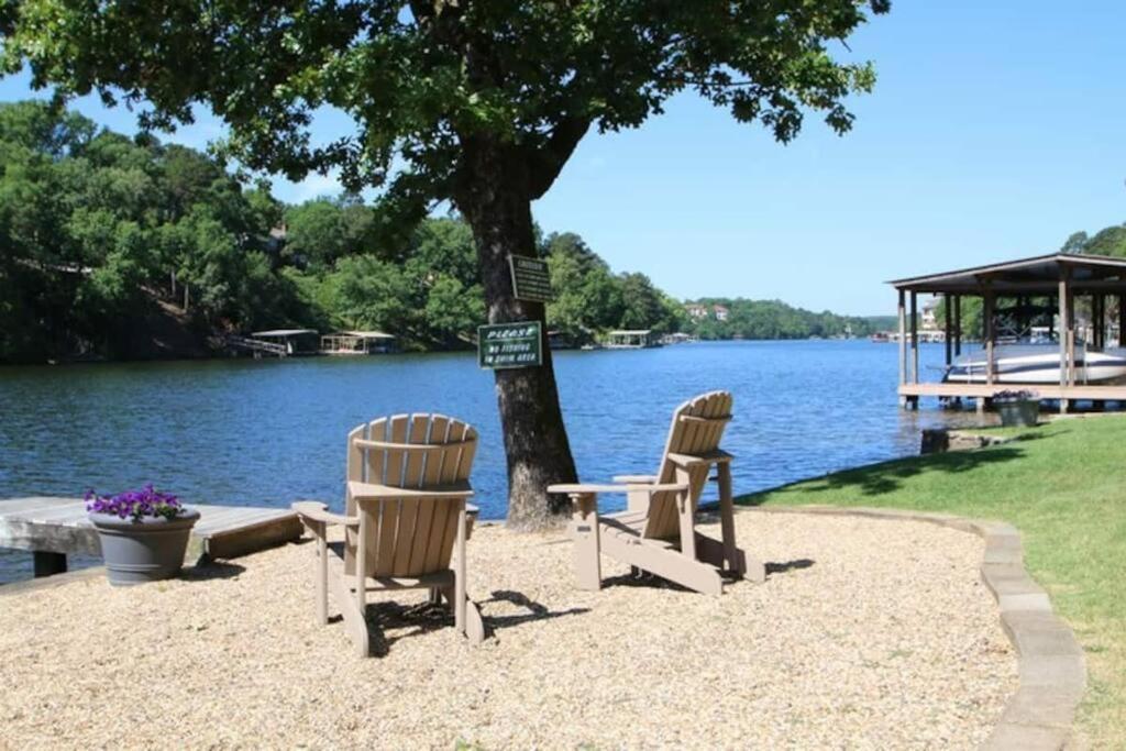 #09 - Large Lakeview One Bedroom- Pet Friendly Hot Springs Kültér fotó