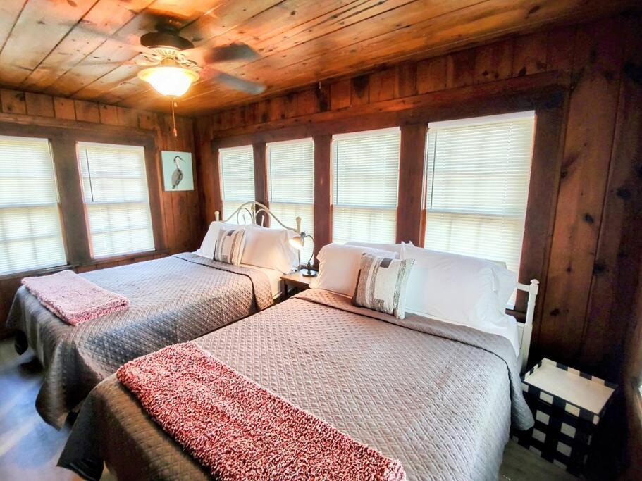 #09 - Large Lakeview One Bedroom- Pet Friendly Hot Springs Kültér fotó