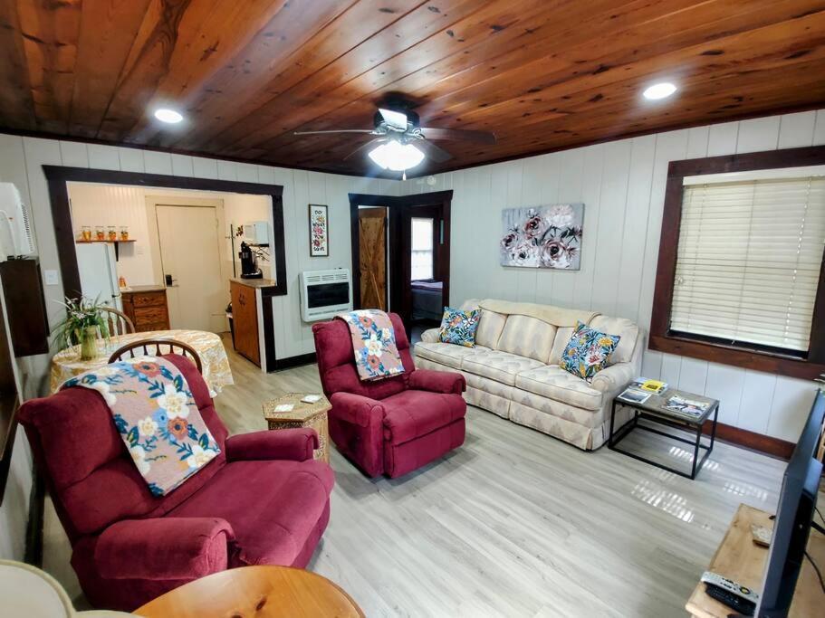 #09 - Large Lakeview One Bedroom- Pet Friendly Hot Springs Kültér fotó