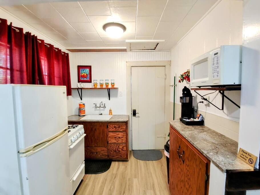 #09 - Large Lakeview One Bedroom- Pet Friendly Hot Springs Kültér fotó
